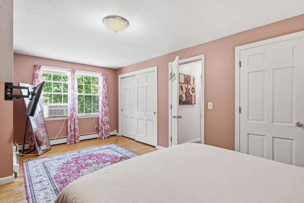 Photo of 64 Senator St