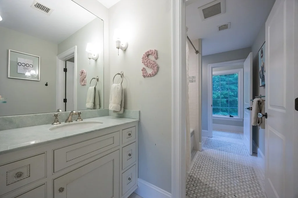 Photo of 5 Copperbeech Circle