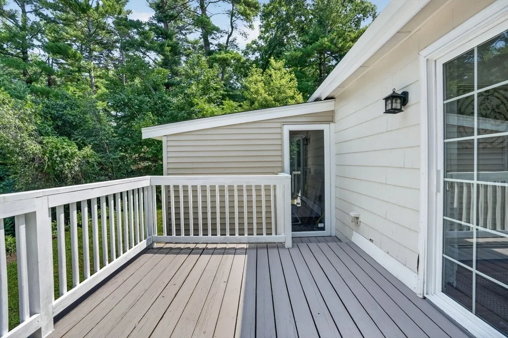 Photo of 8 Charlotte Dr