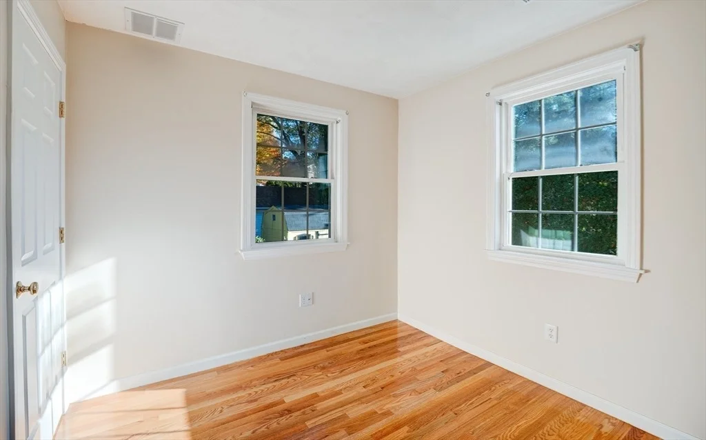 Photo of 75 Kings View Rd