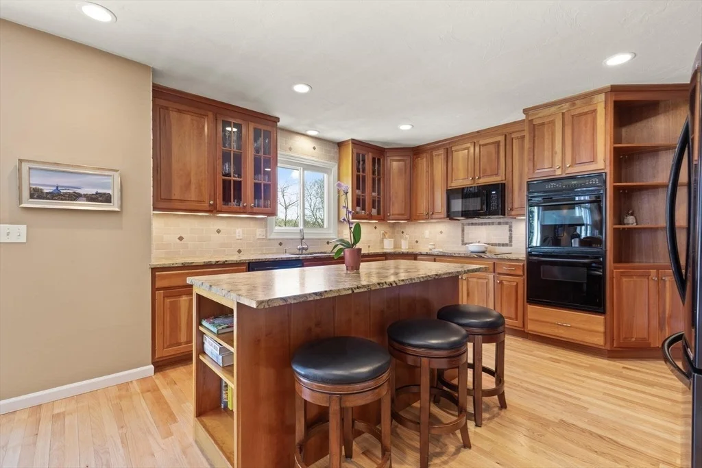 Photo of 20 Comstock Dr