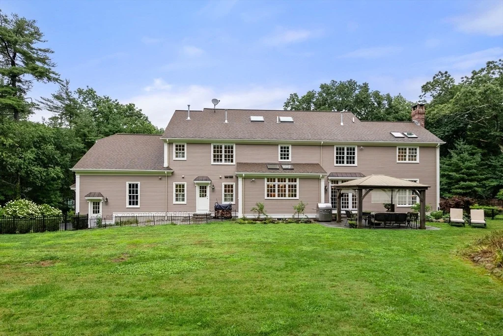 Photo of 91 Montvale Rd
