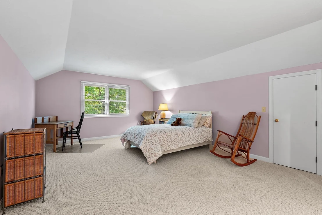 Photo of 10 Trevor Ln