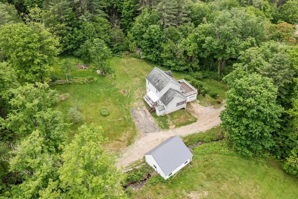 Photo of 240 Farley Rd