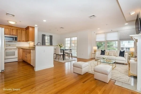 Photo of Unit 25A at 25 Maple Street