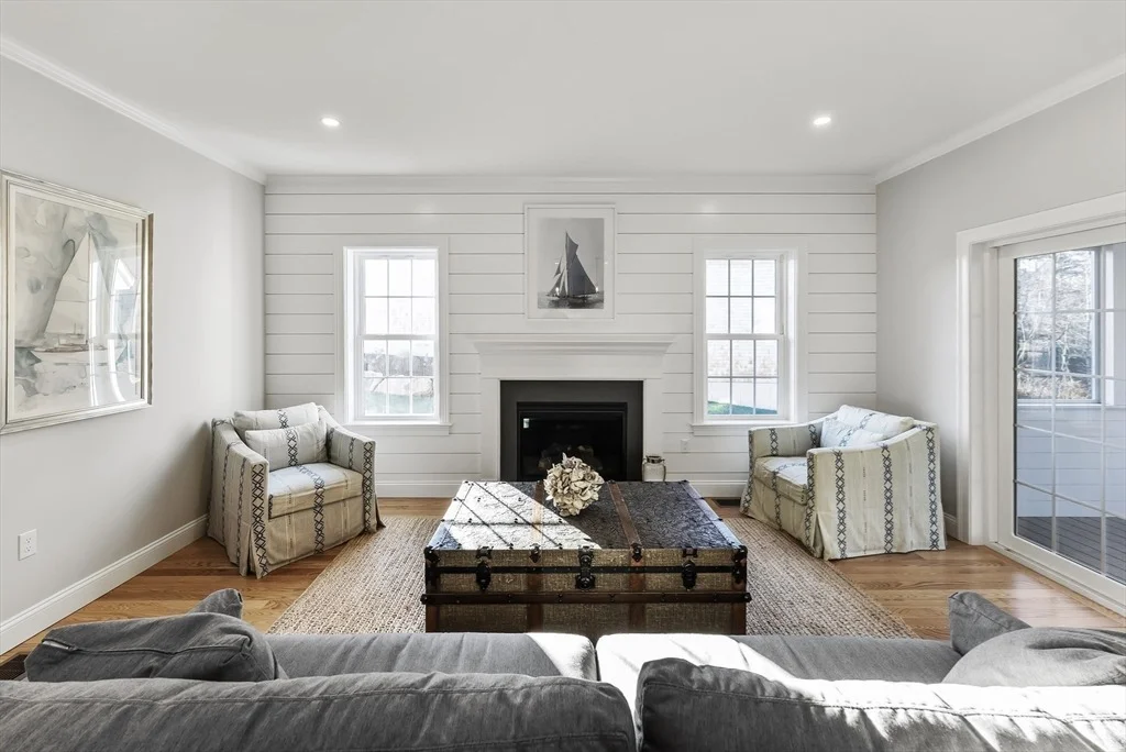 Photo of 105 Plain St