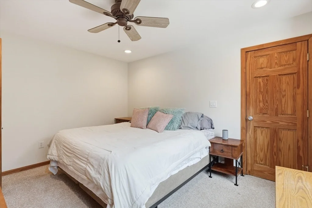 Photo of 8 Searle St