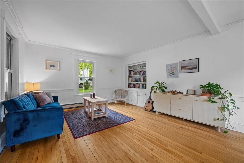 Photo of 10 Maple