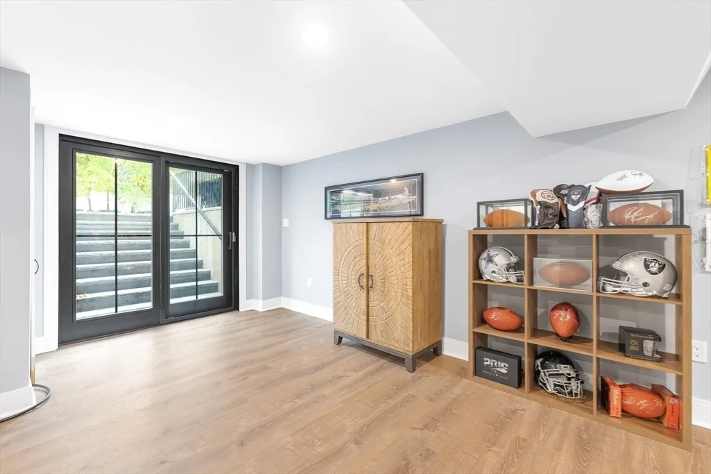 Photo of 24 Deerfield Road