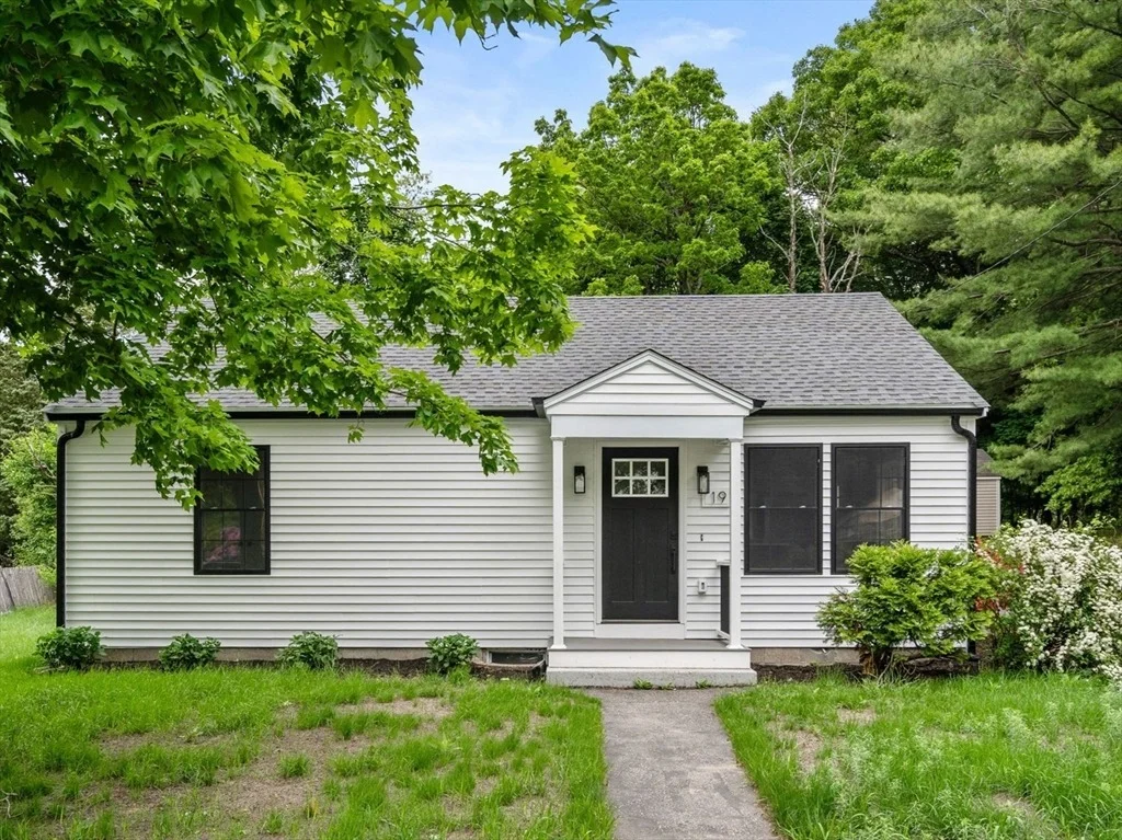 Photo of 19 Whitehorse Rd