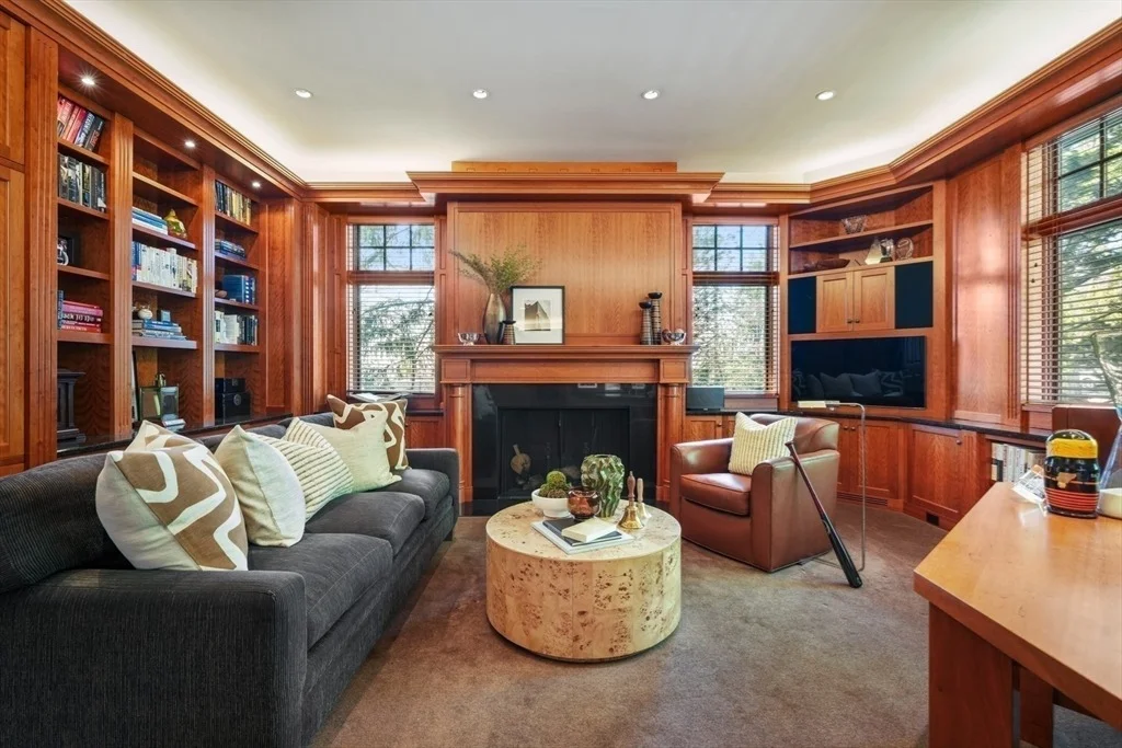 Photo of 130 Cabot Street