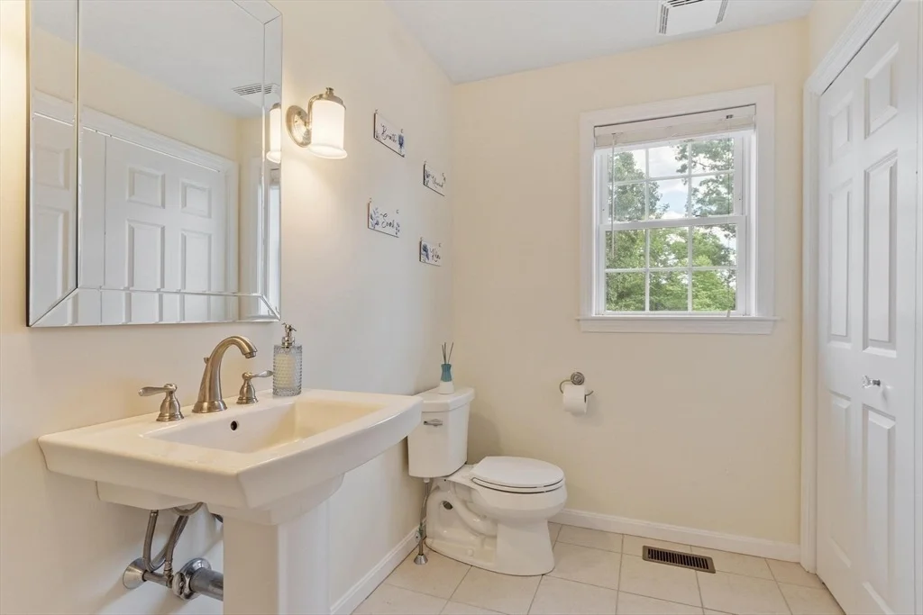 Photo of 90 Joel Scott Dr