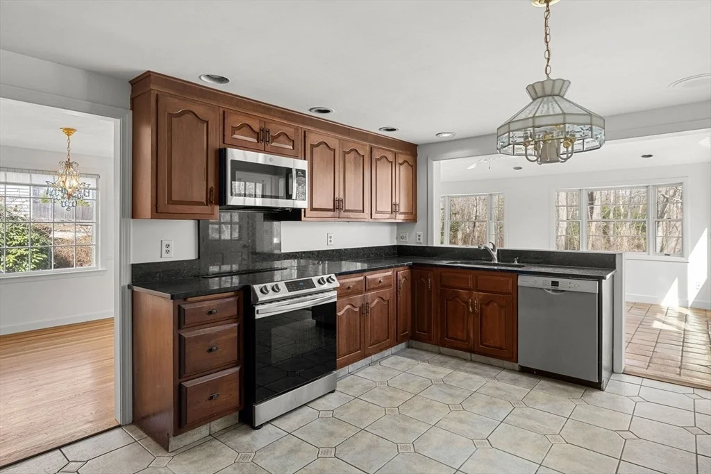 Photo of 7 Putney Ln