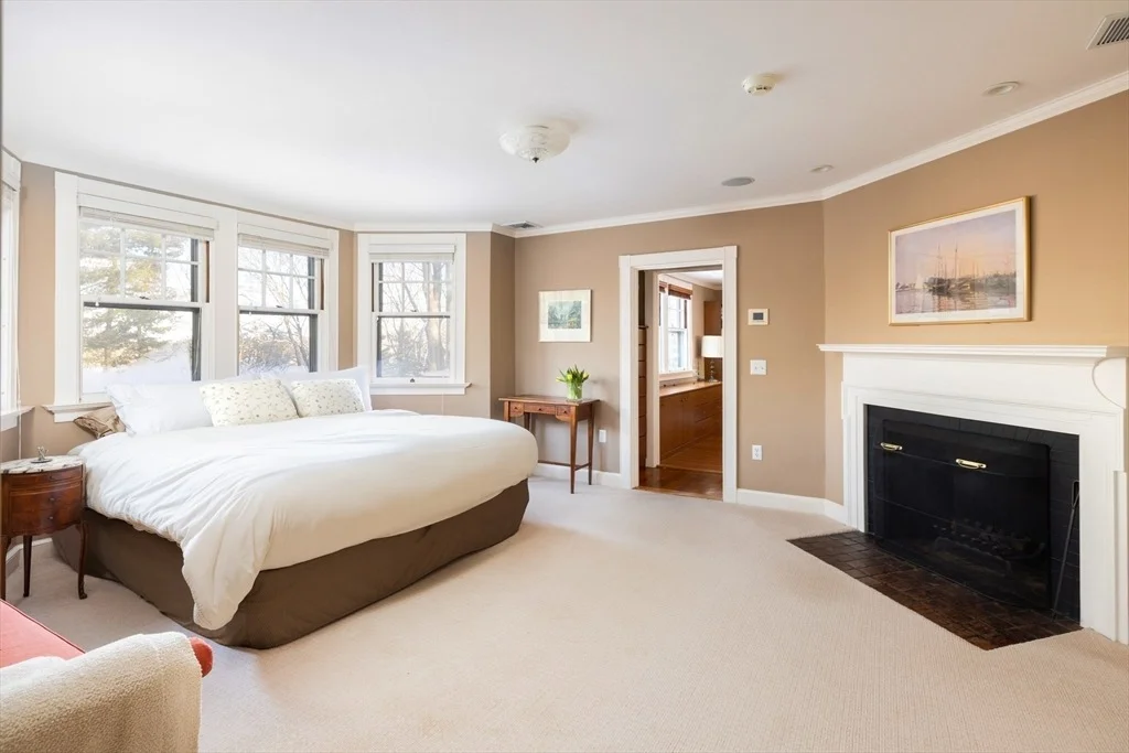 Photo of 40 Heath Hill