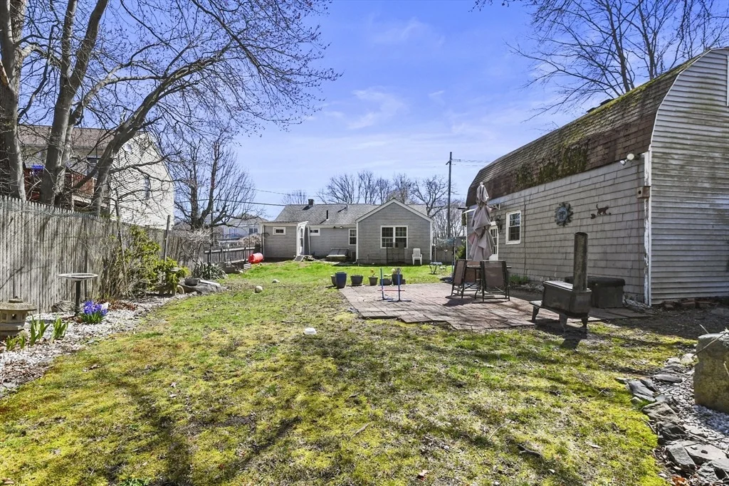 Photo of 402 Elsbree Street