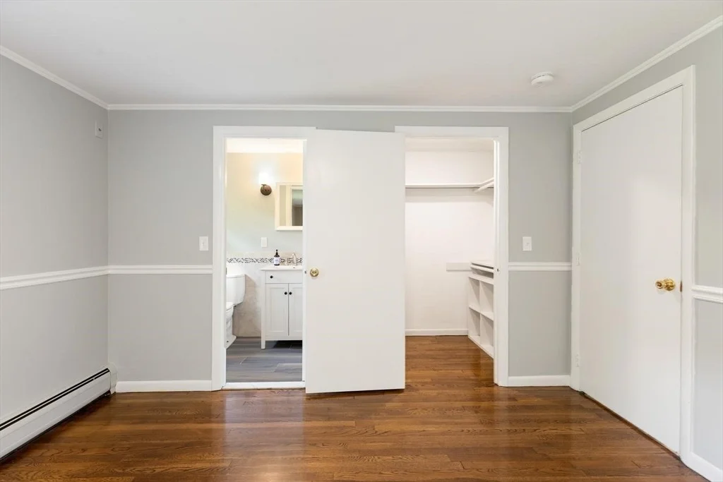 Photo of 1 Brackenbury Lane