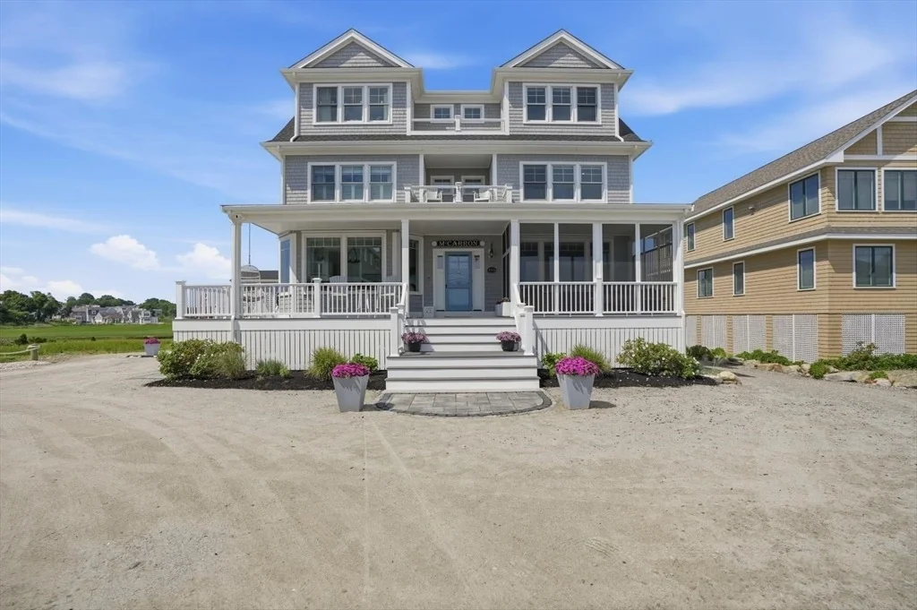 Photo of 135 Glades Rd