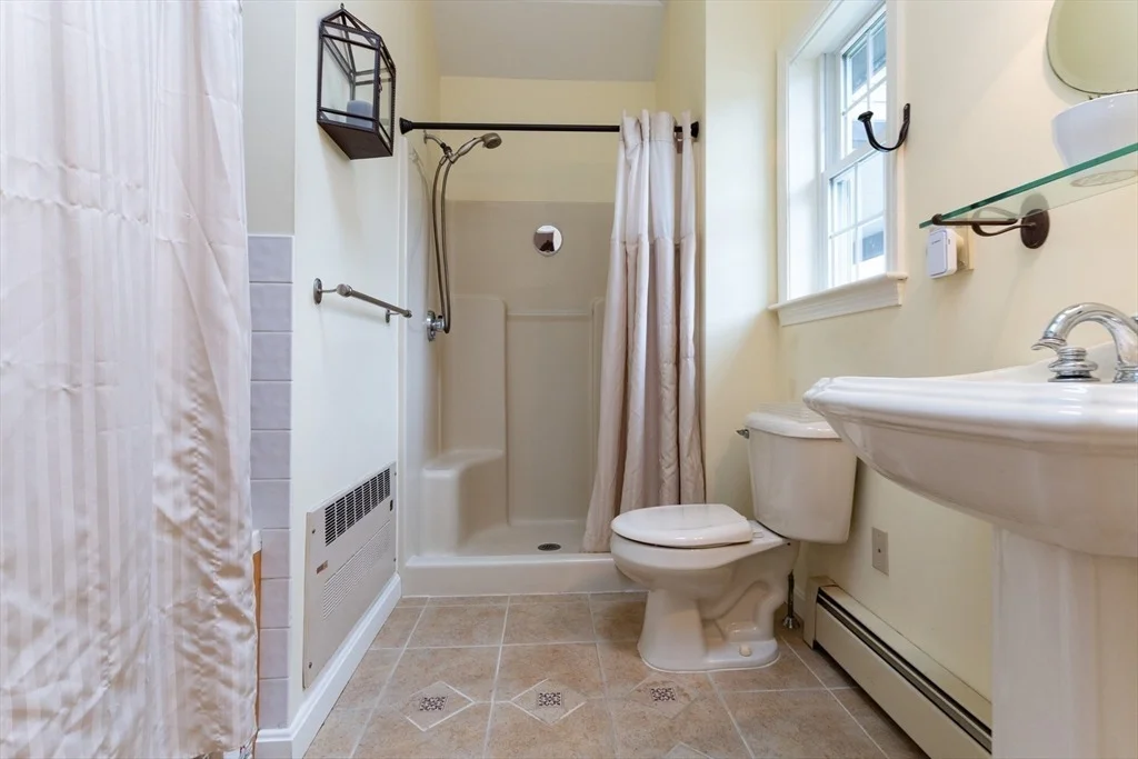 Photo of 110 Hosley Rd