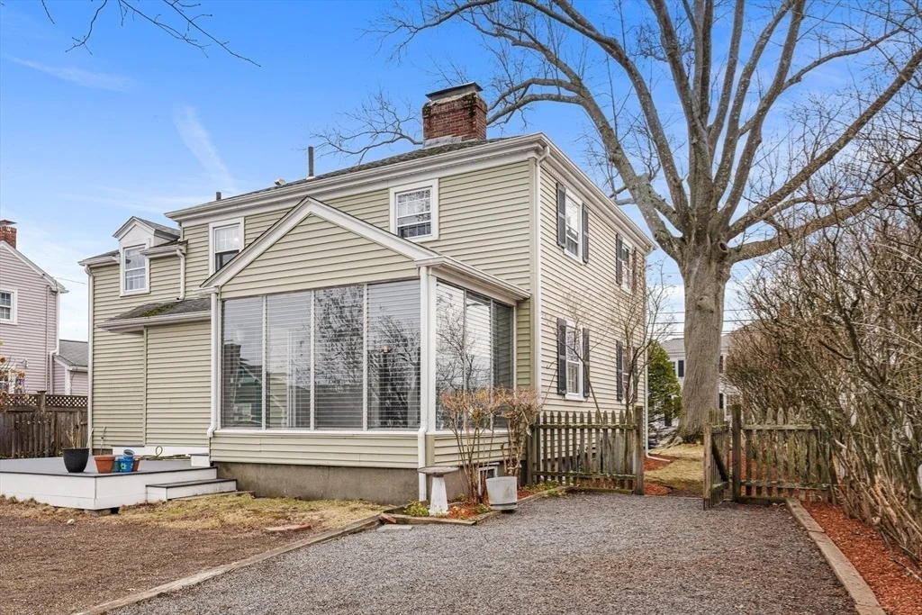 Photo of 32 Colonial Drive