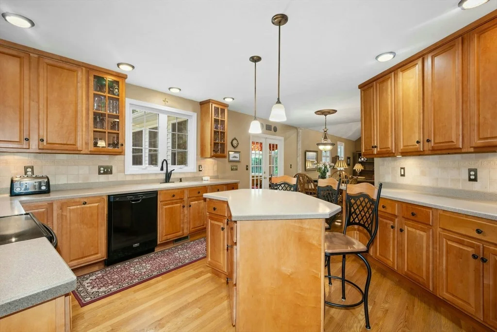 Photo of 75 Kennedy Circle