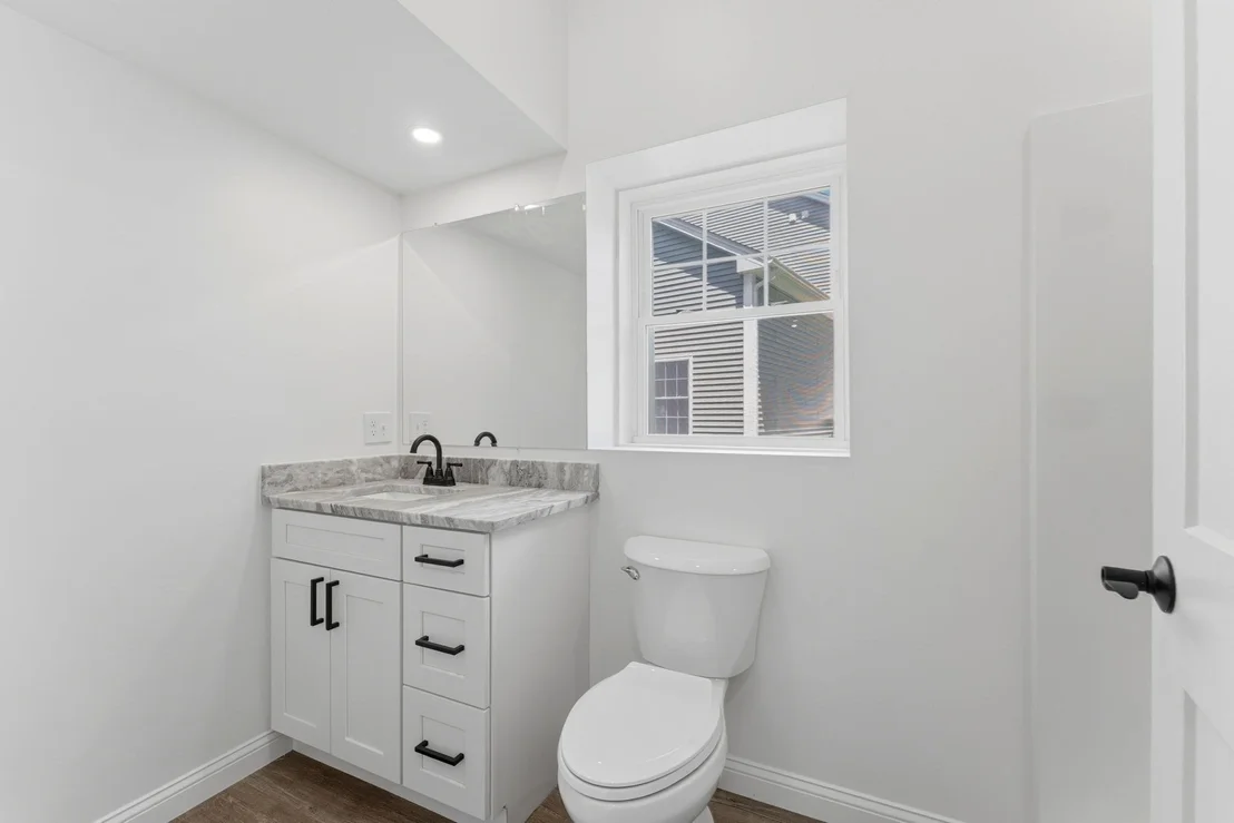 Photo of 36 Colonial Rd.
