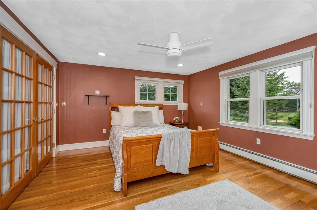 Photo of 35 Warren Avenue