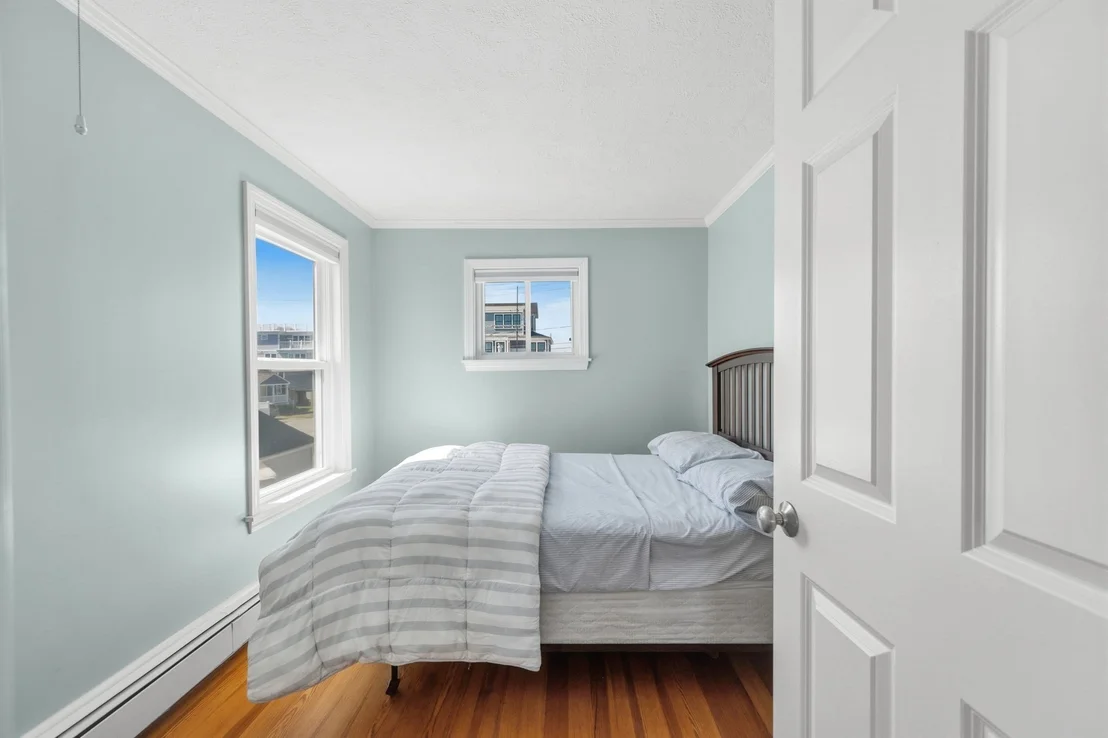 Photo of 331 Beach Ave