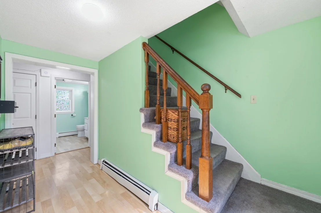 Photo of 380 Plumtree Rd