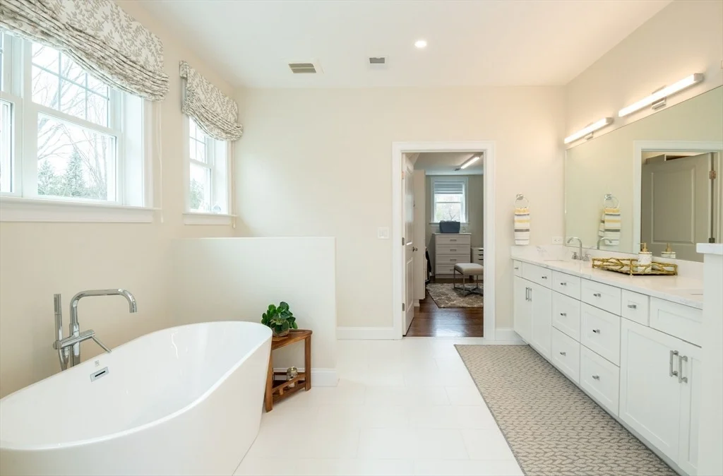 Photo of 24 Wildewood Dr