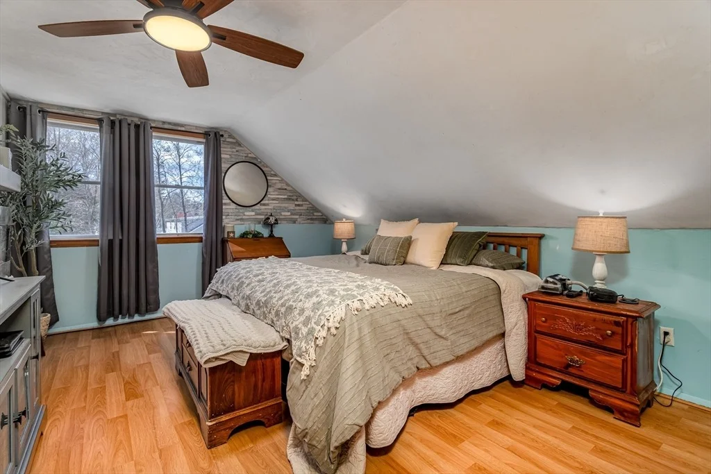 Photo of 186 Lincoln Ave