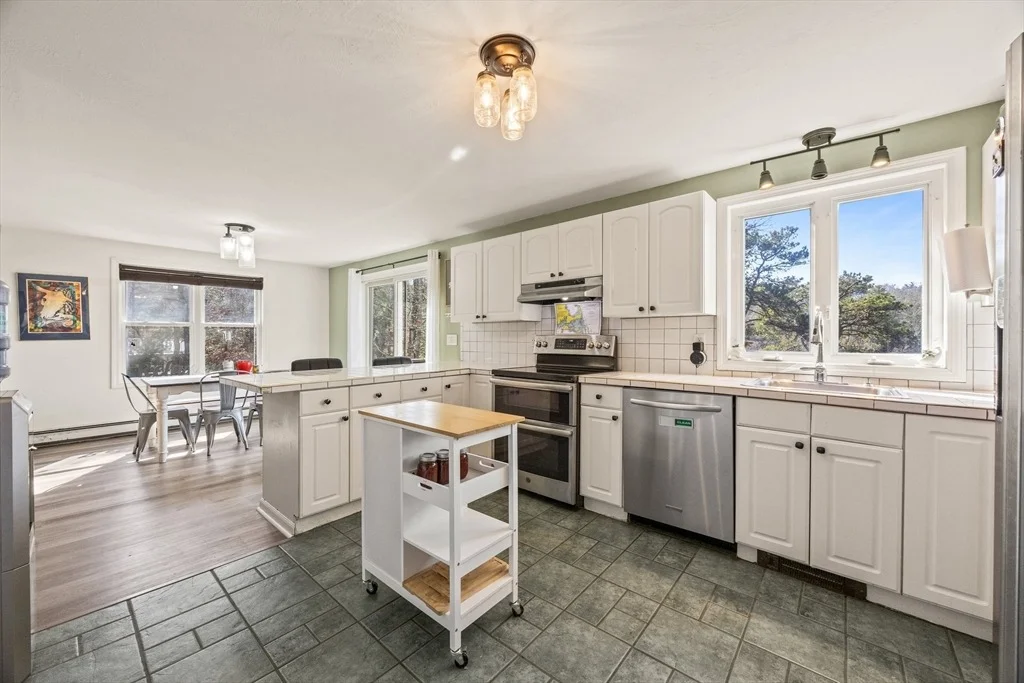 Photo of 7 Santuit Pond Rd