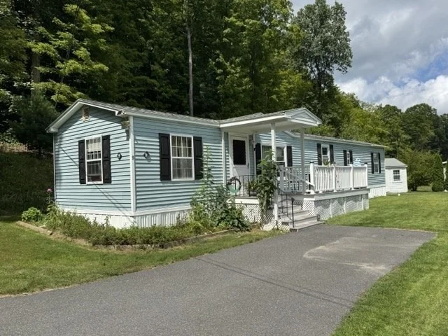 Photo of 9 Jordan Way