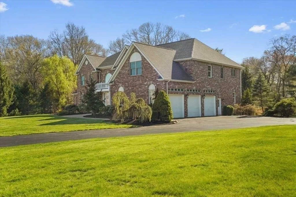 Photo of 12 Arrowhead Lane