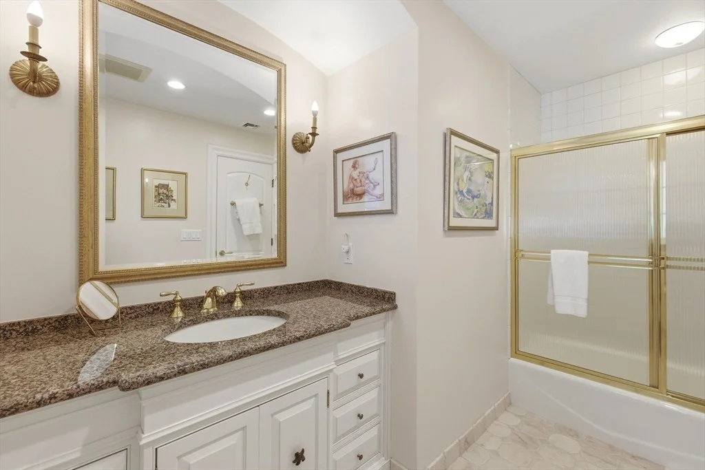 Photo of 98 Bridle Trail Rd