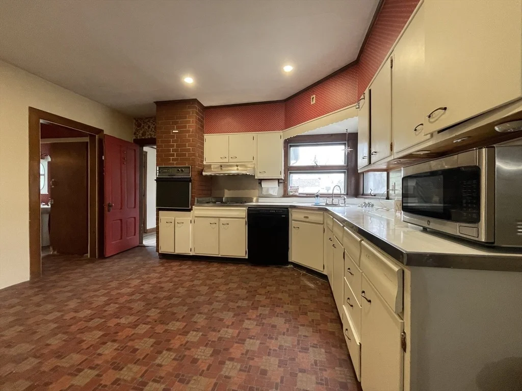 Photo of 16 Barnard Rd