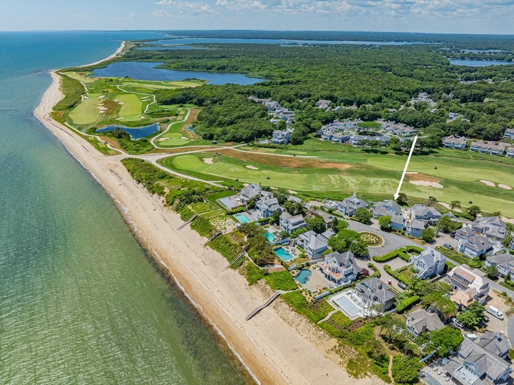 Photo of 129 Shore Dr W
