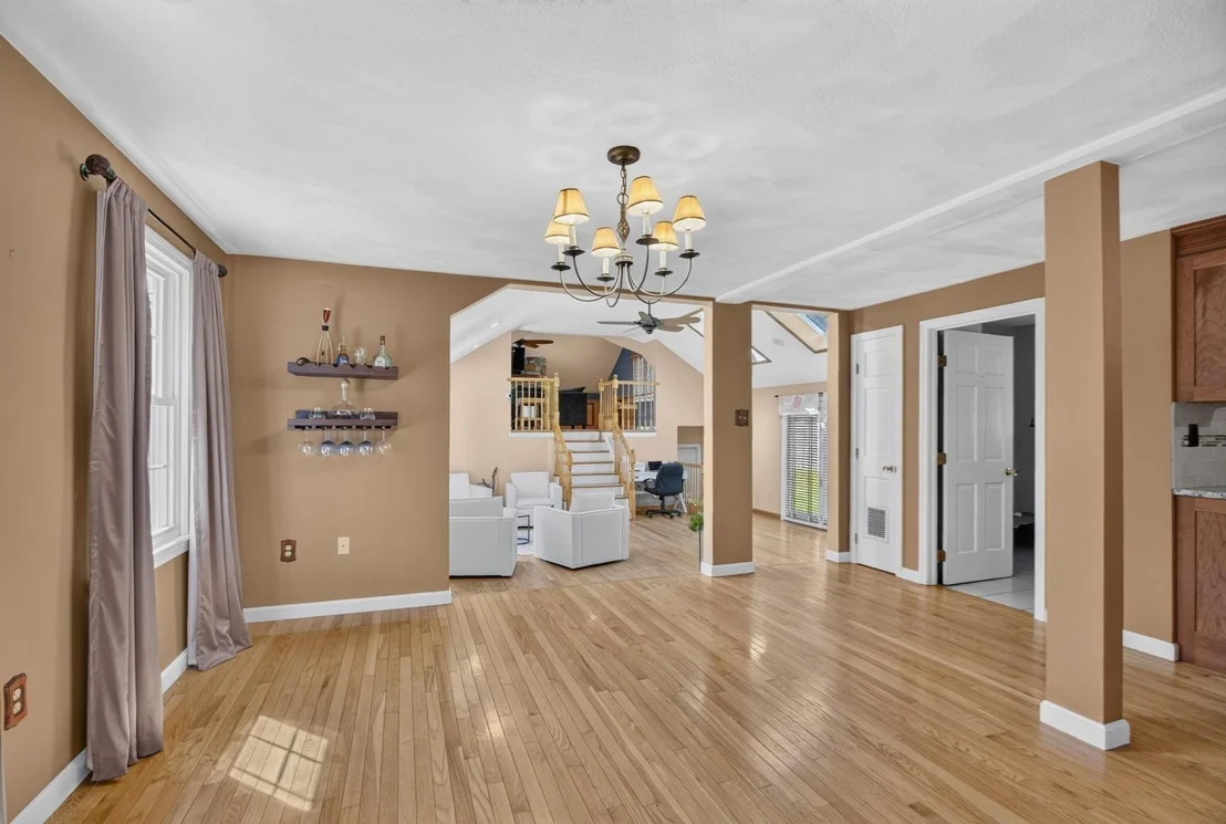 Photo of 6 Paddock Lane