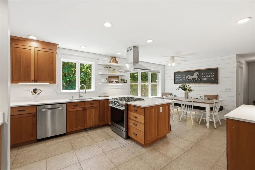 Photo of 409 Henry St