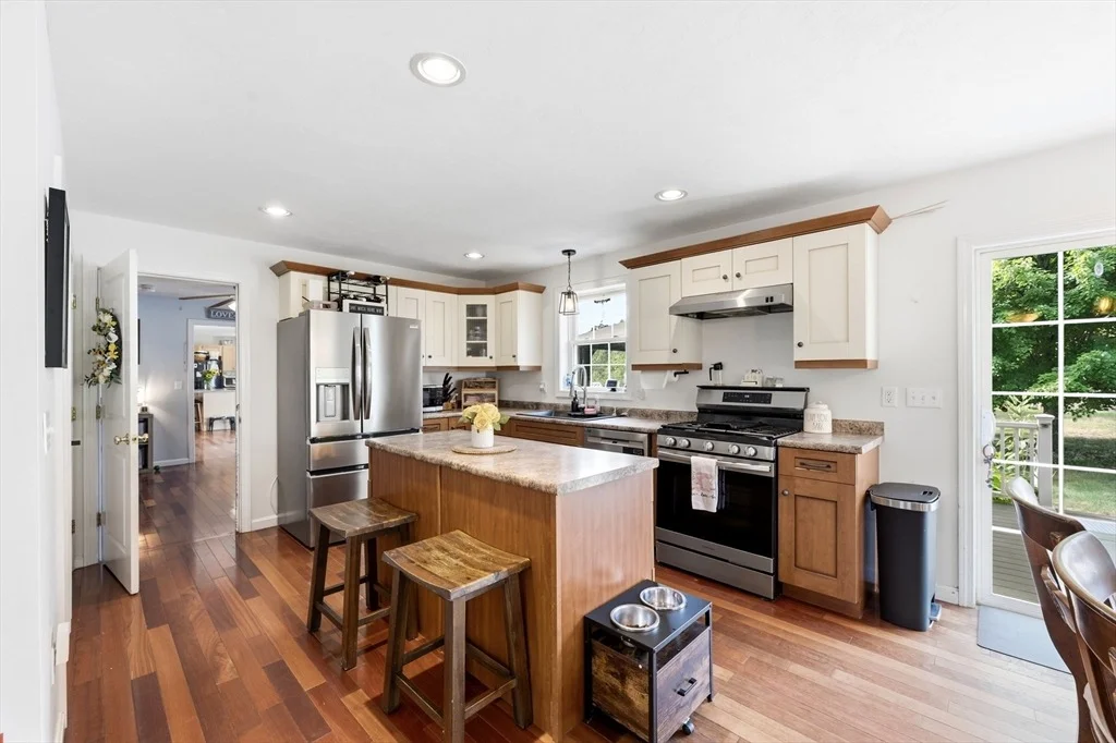 Photo of 341 Primrose Hill
