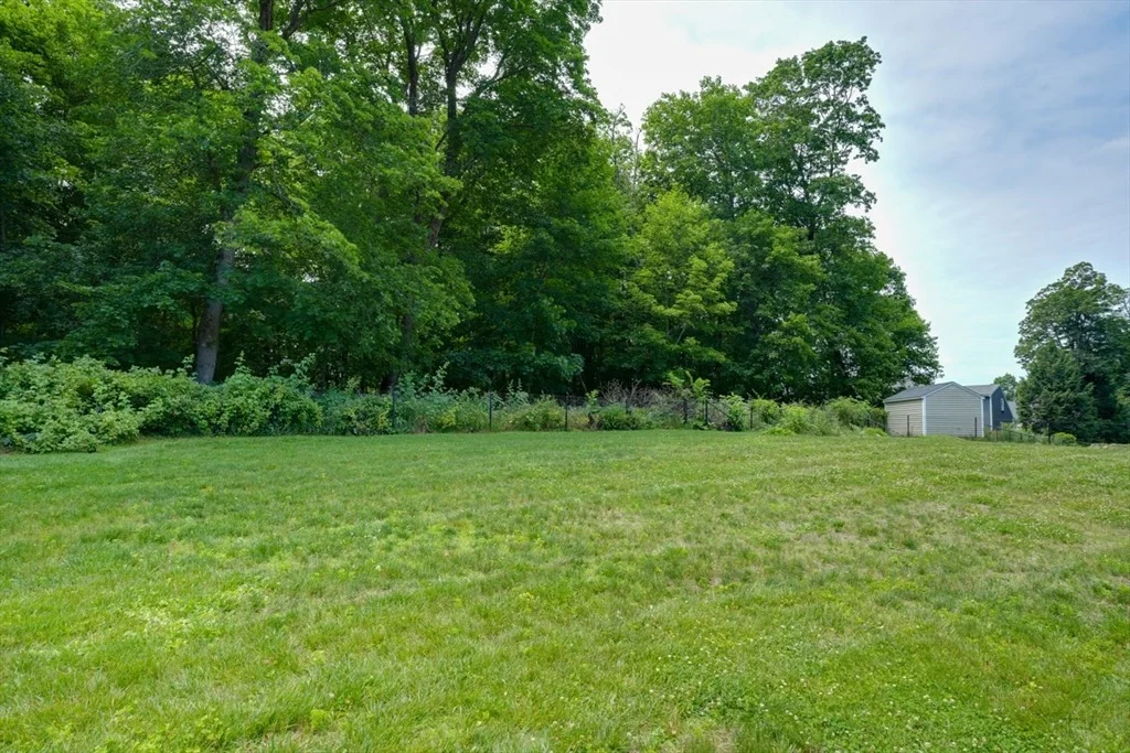 Photo of 11 Warren Dr