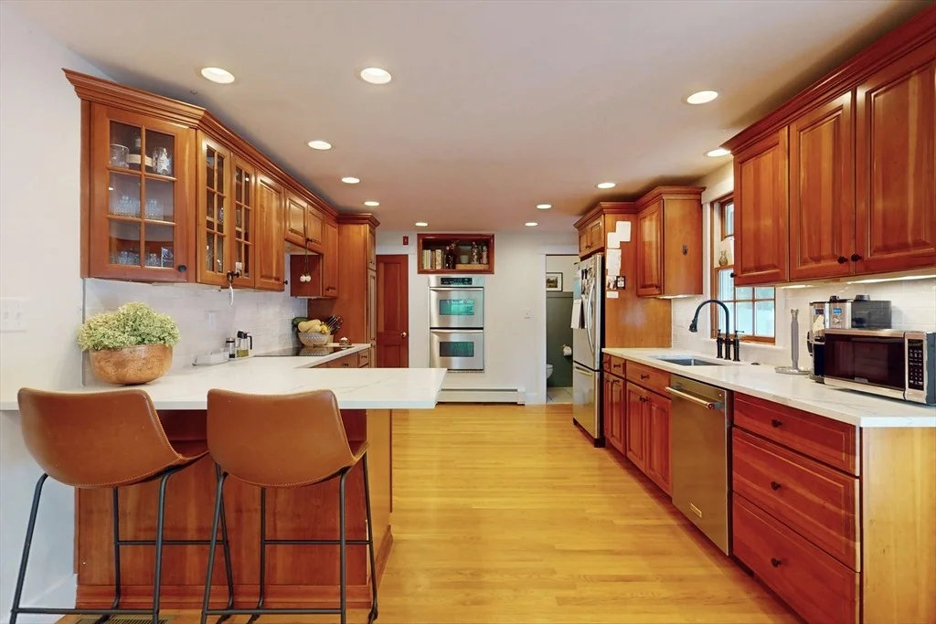Photo of 10 Glen Cir