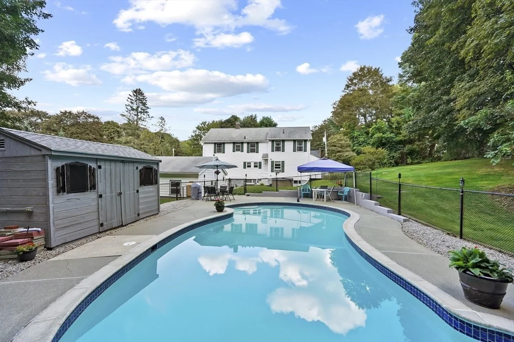 Photo of 48 Appleton Road