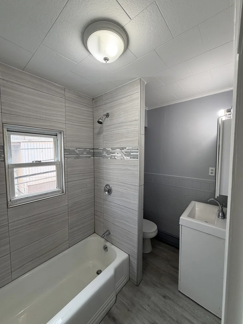 Photo of 211 Wiliam
