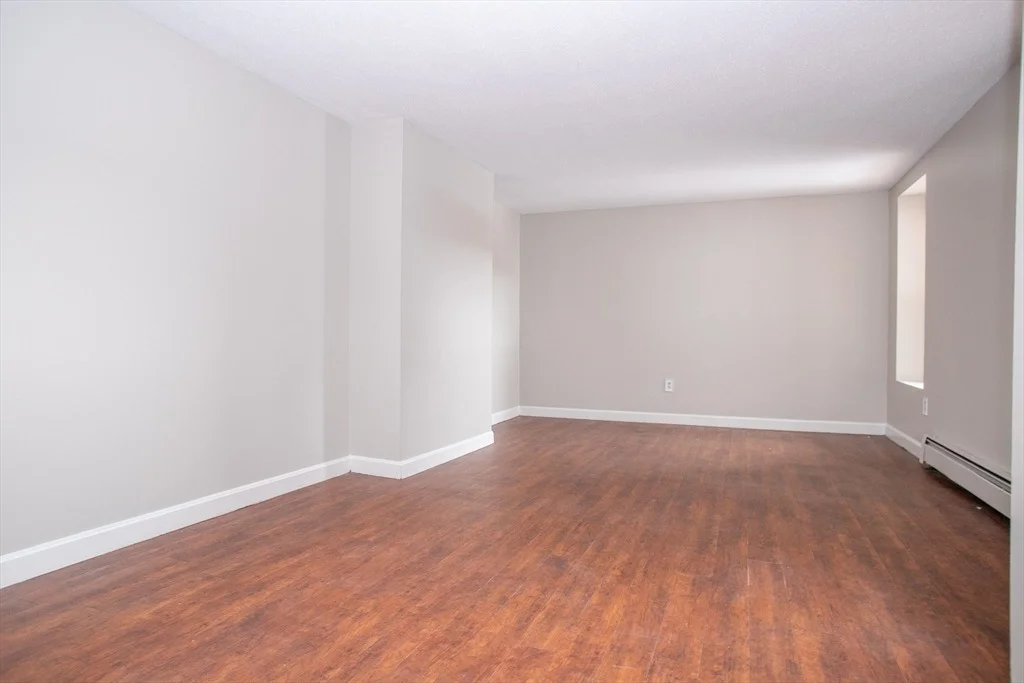 Photo of Unit 2 at 35 Cedar St