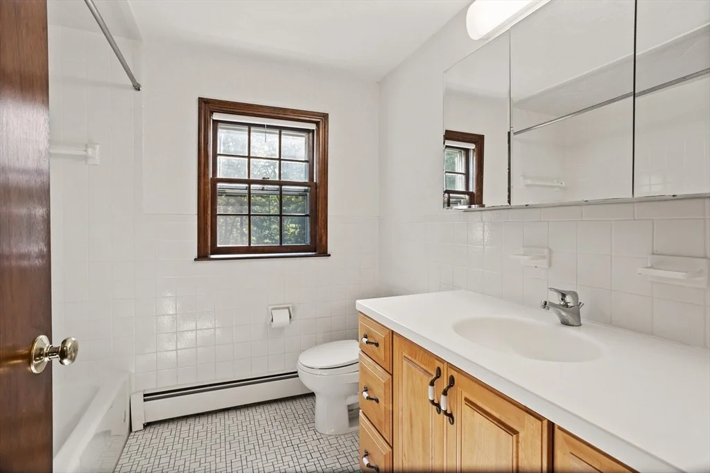 Photo of 15 Reeves Rd