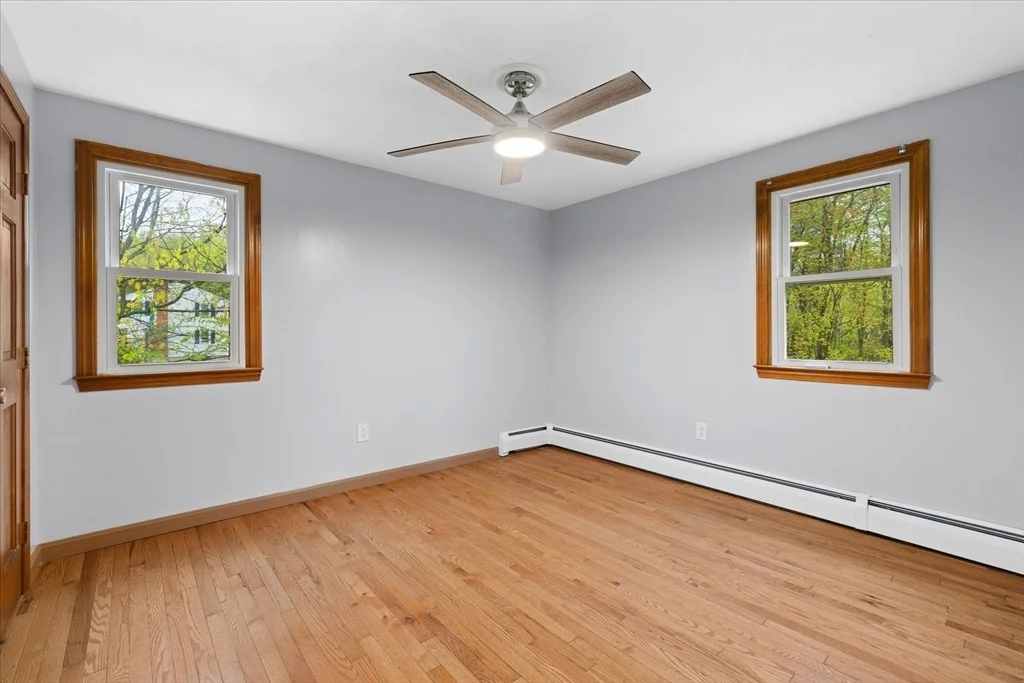Photo of 106 Converse Dr