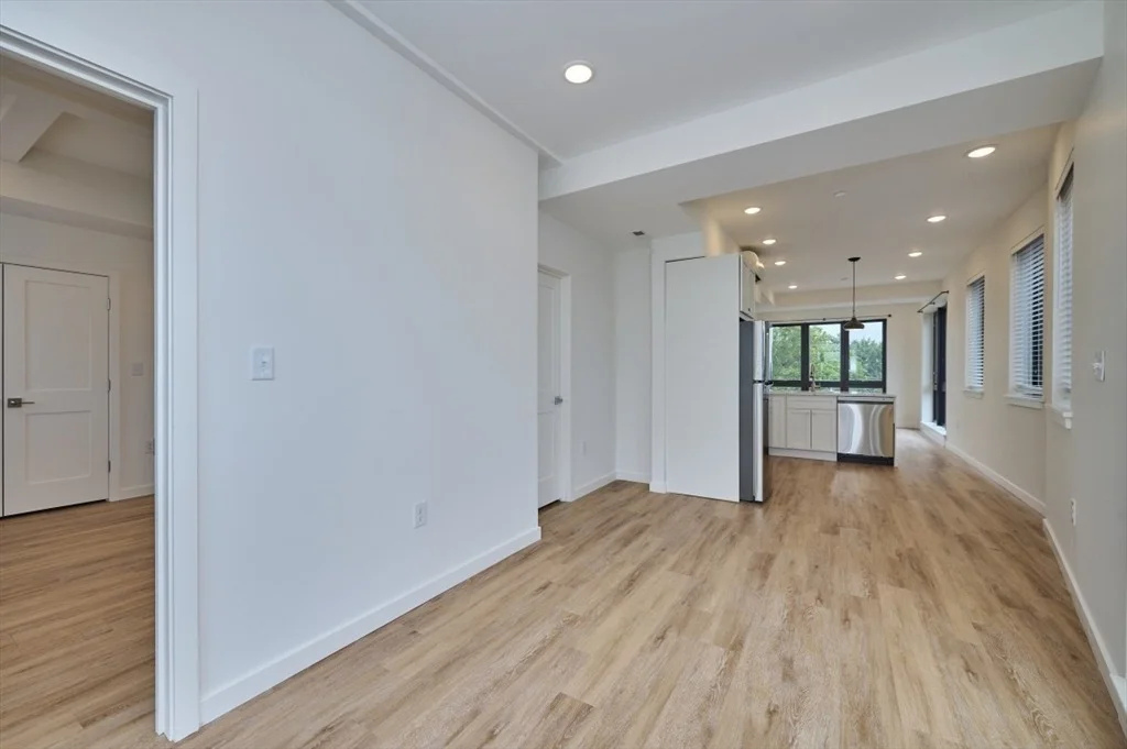 Photo of Unit 4C at 80 Broadway