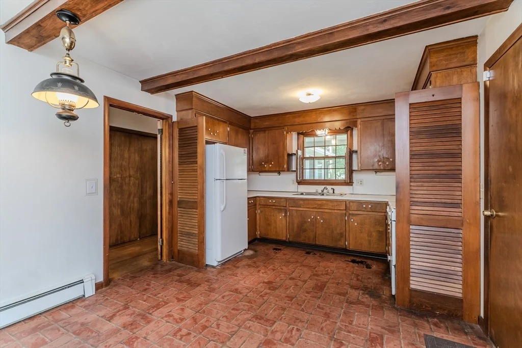 Photo of 89 Lake St