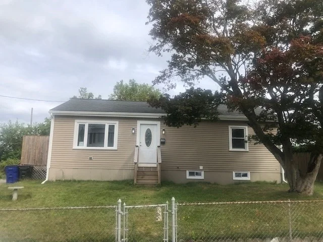 Photo of 102 Crawford St