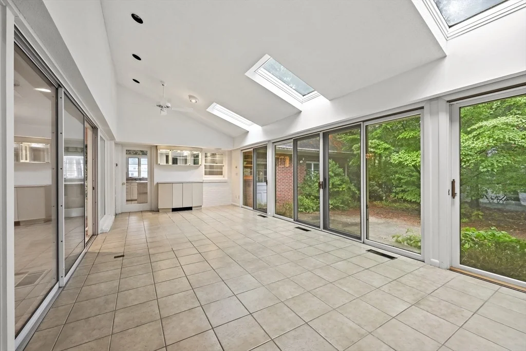 Photo of 124 Tecumseh Drive